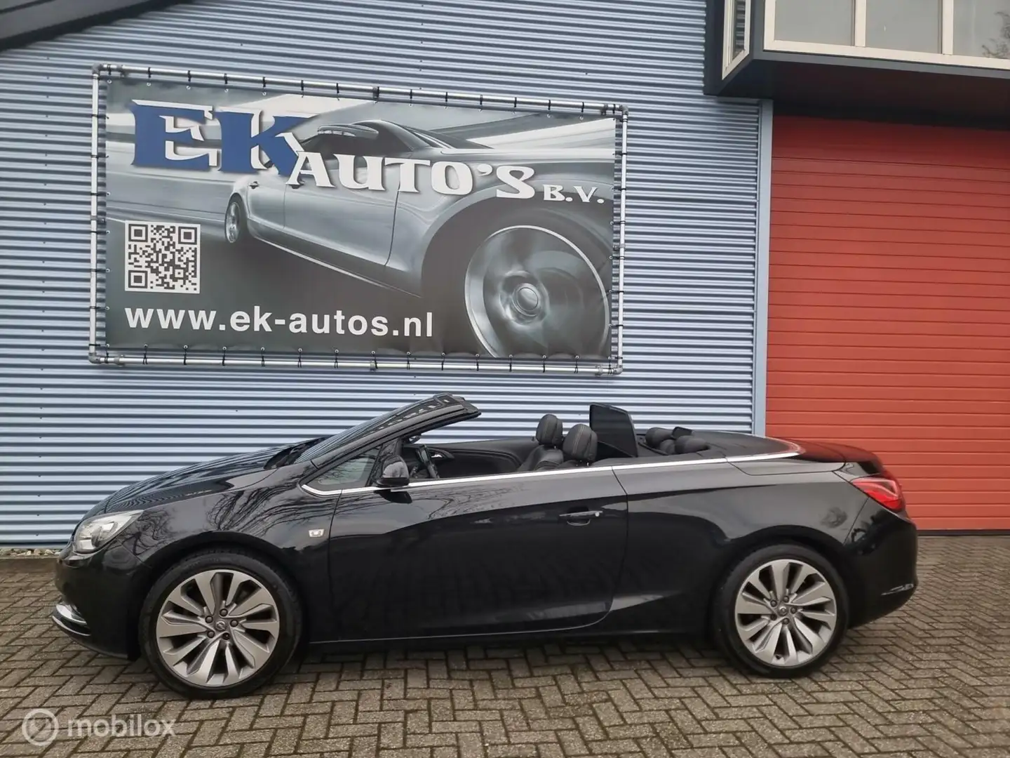 Opel Cascada 1.6 Turbo Cosmo. 170pk. Camera, DAB+, 19inch Schwarz - 1