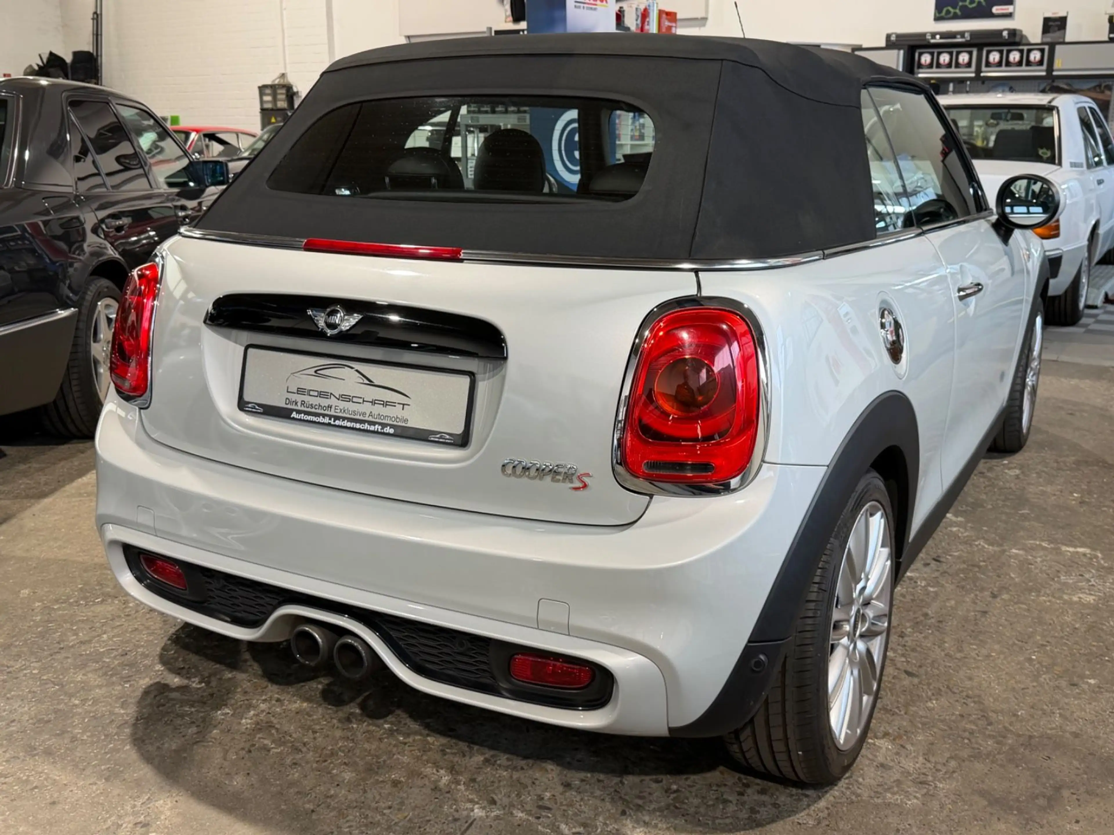 MINI Cooper S Cabrio — photo 3