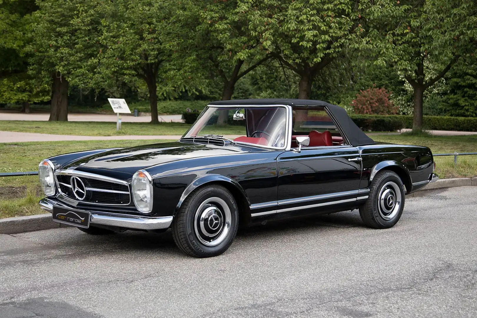 Mercedes-Benz 250 SL Pagode ein echter Klassiker Negru - 2