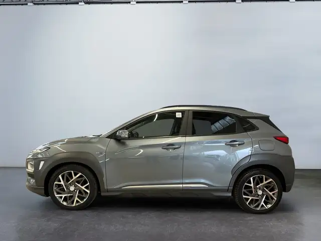 Hyundai Kona view 3