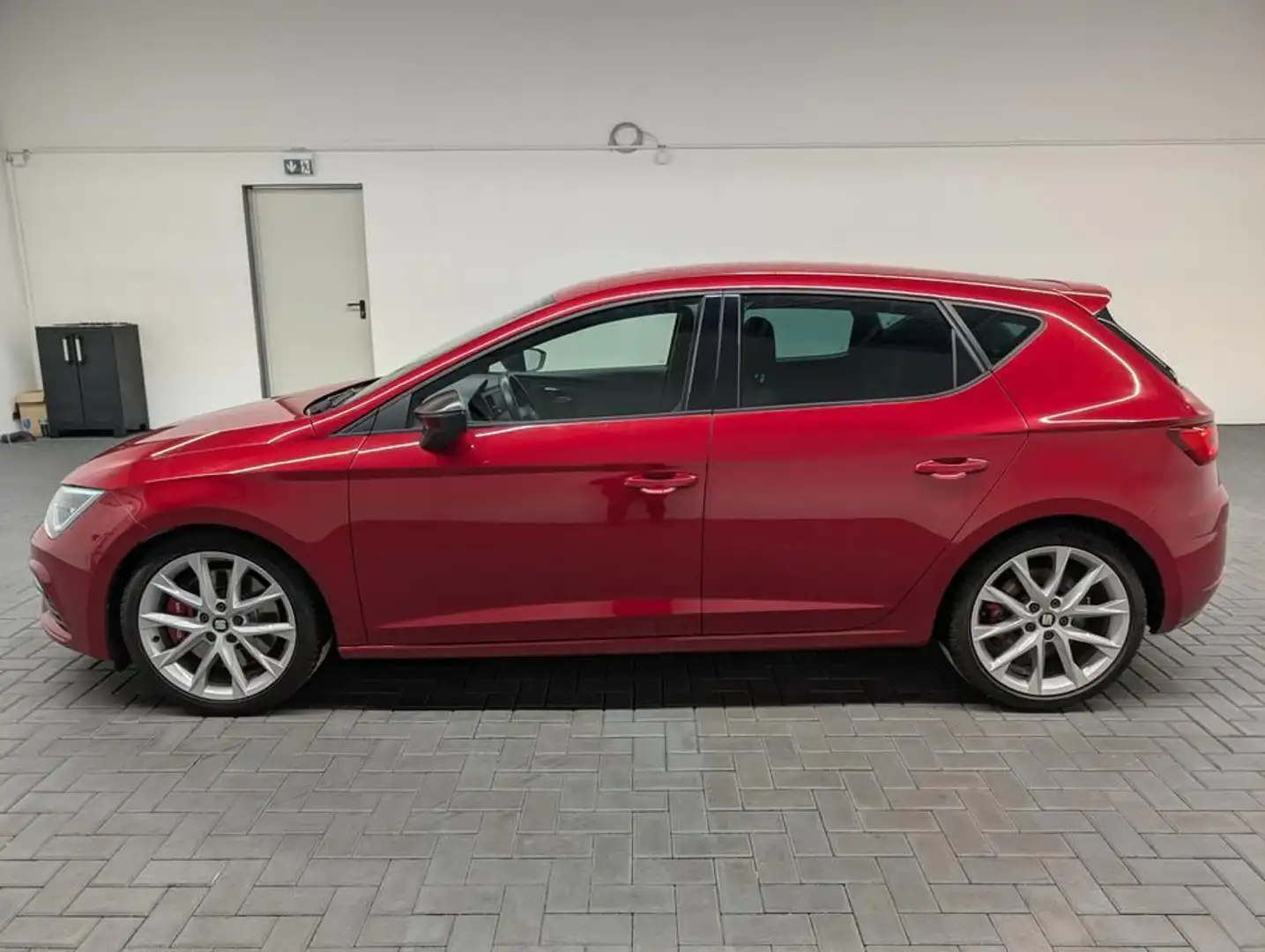 SEAT Leon Cupra 300 LED/ACC/Beats/DCC/Kam/Navi/18-Zol Rosso - 2