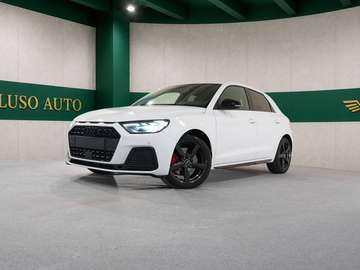 A1 Sportback 30 1.0 tfsi Identity Black 110cv s-tronic