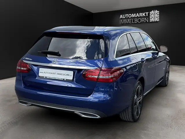 Mercedes-Benz C-Class view 11