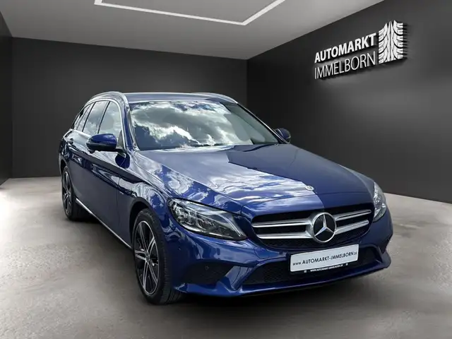 Mercedes-Benz C-Class view 2