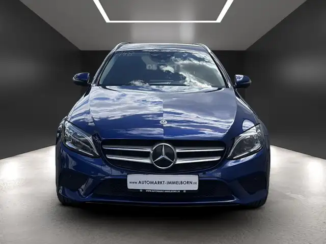 Mercedes-Benz C-Class view 8