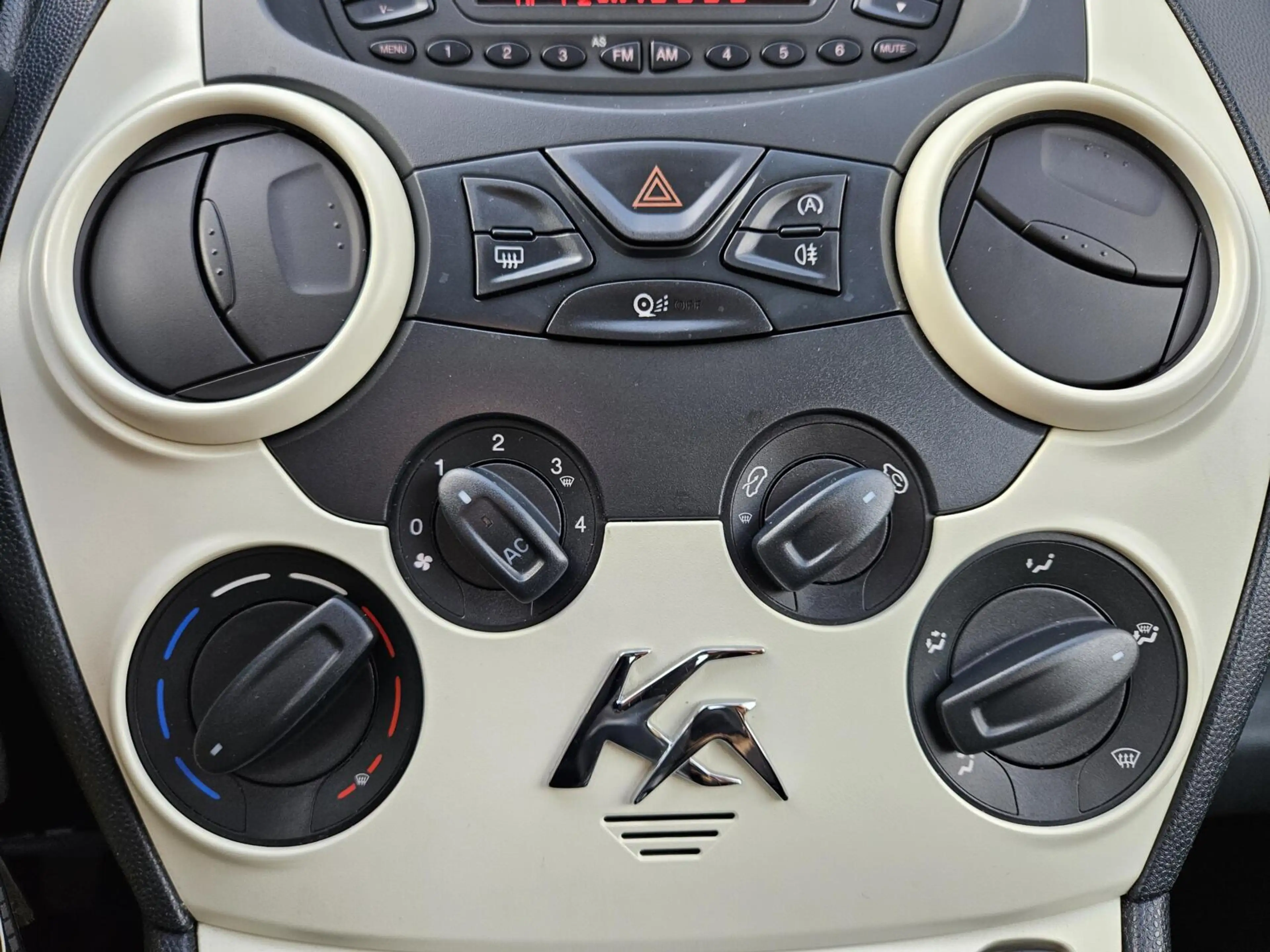 Ford Ka/Ka+ 1.2 Style Airco Nwe distr.riem Optisch&technisch T — photo 23