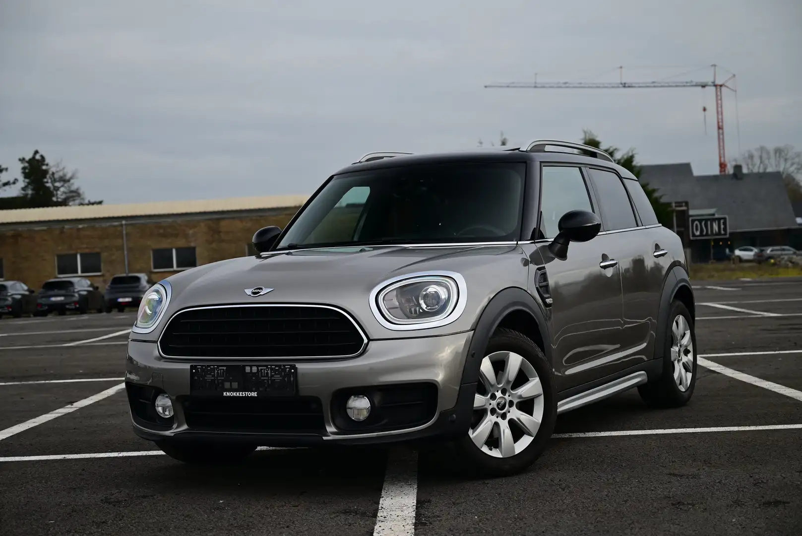 MINI Cooper D Countryman AUT / SUNROOF / LEATHER / ELEK SEAT / CARPLAY Beige - 1