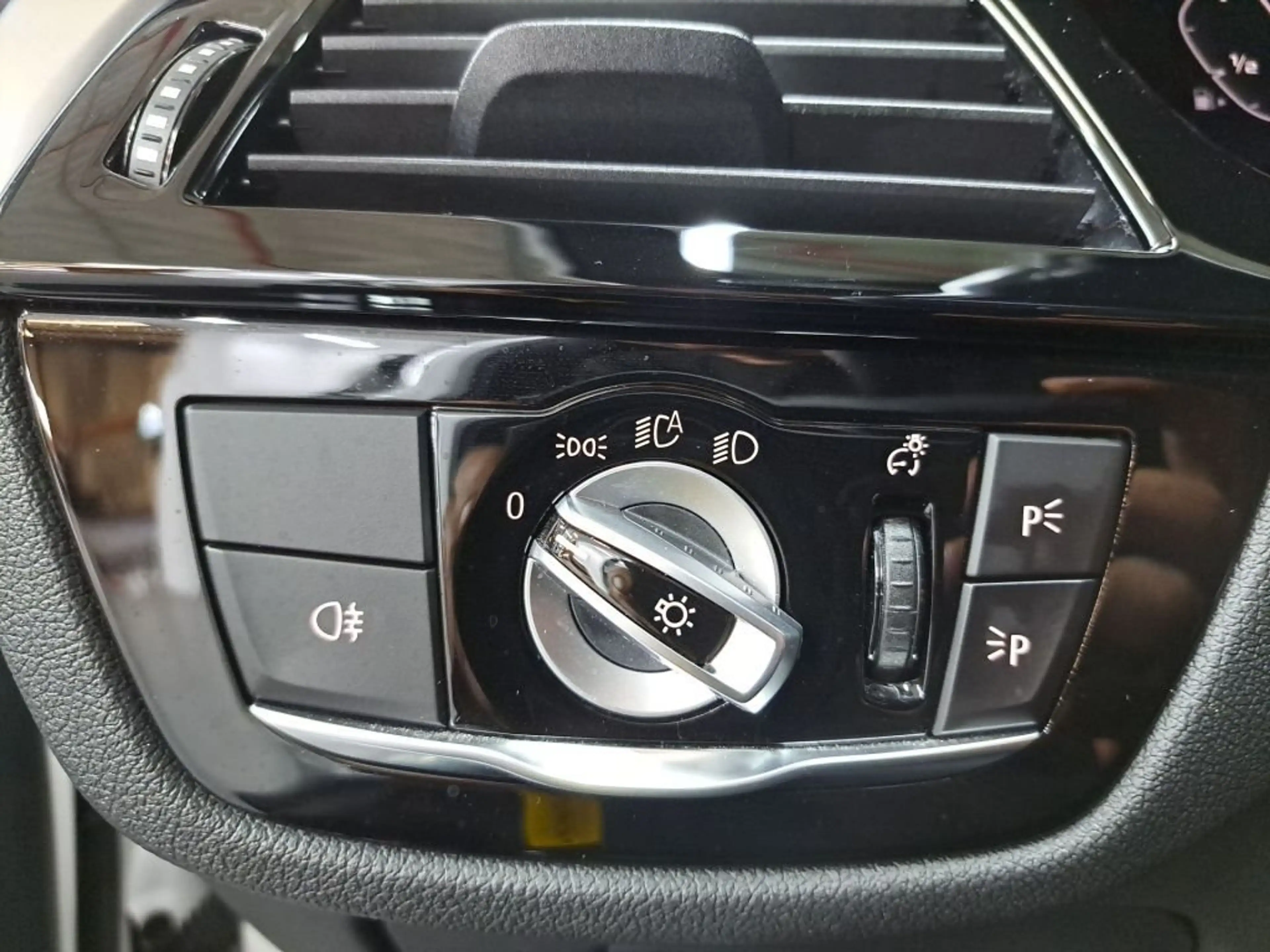 BMW M5 50i xDrive Aut. NAVI RFK STHZG HUD LASER — photo 10