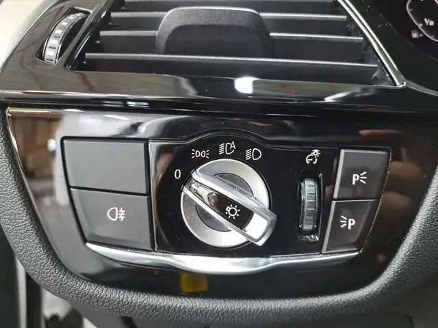 BMW M5 view 10