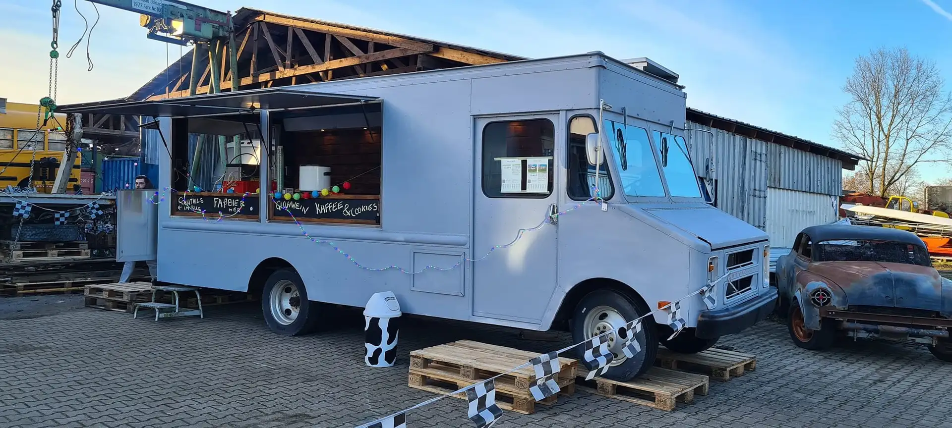 Chevrolet Step Van Grau - 1