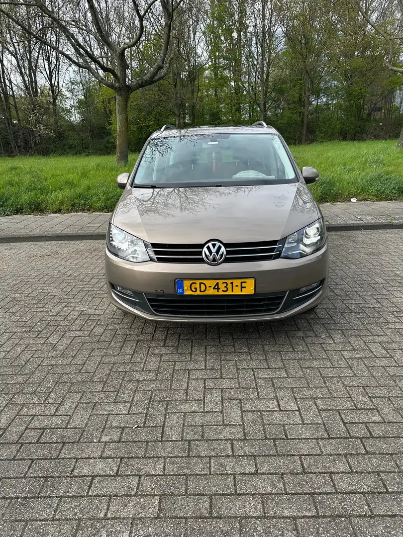 Volkswagen Sharan 1.4 TSI Highline 7p Beżowy - 1