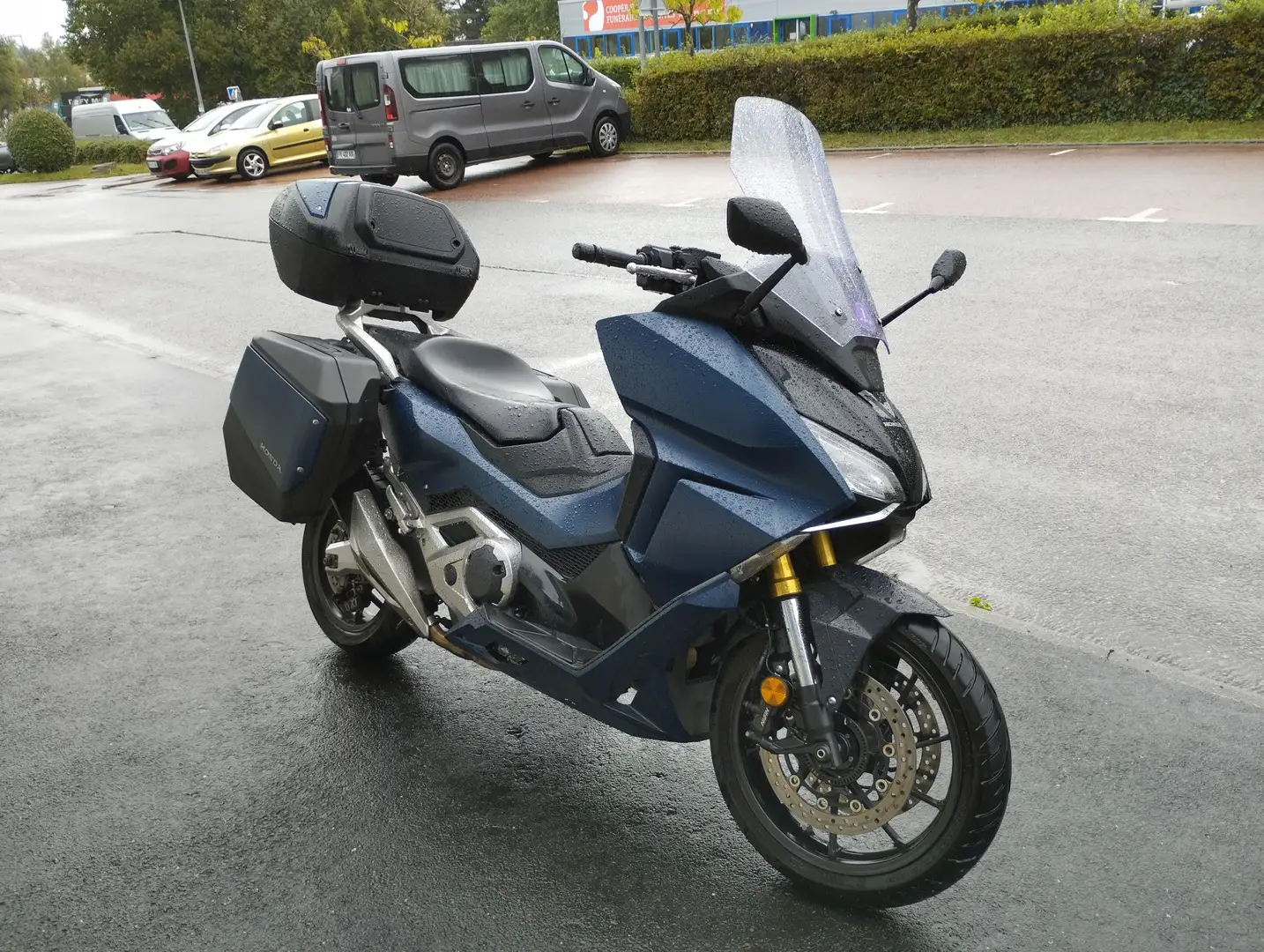 Honda Forza 750 Bleu - 1