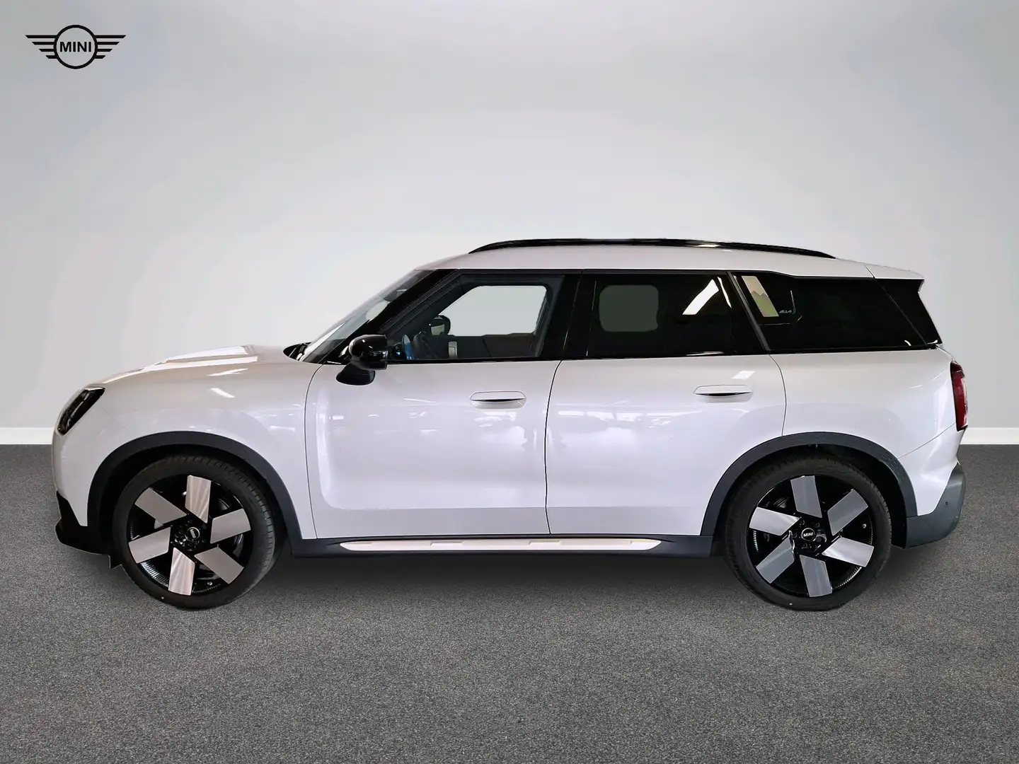 MINI Countryman S All4 All-Electric MINI Countryman SE ALL4 Белый - 2