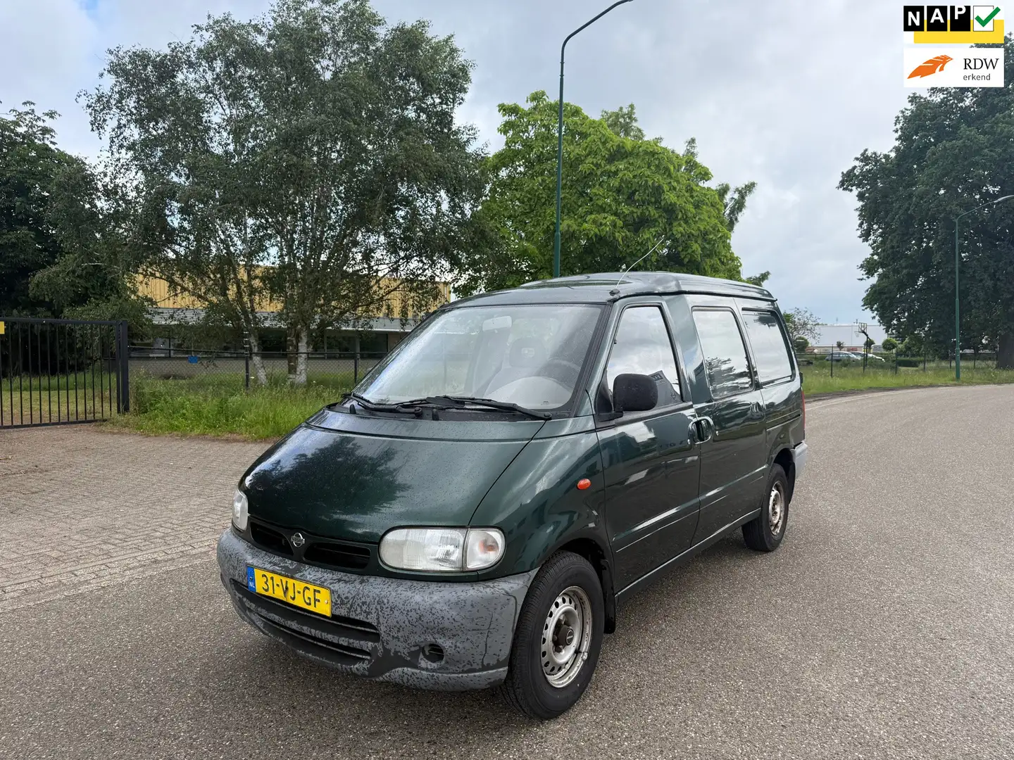 Nissan Vanette 2.3 Cargo Basis AIRCO/TREKHAAK/DUBBELE SCHUIFDEUR Grün - 1