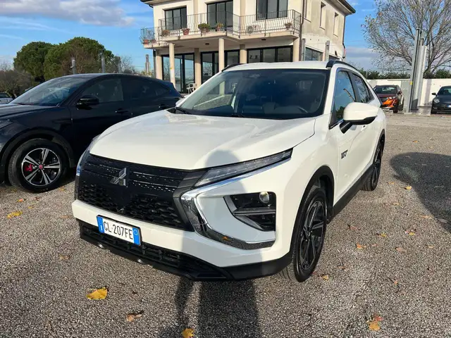Mitsubishi Eclipse Cross 2.4 MIVEC 4WD PHEV Intense