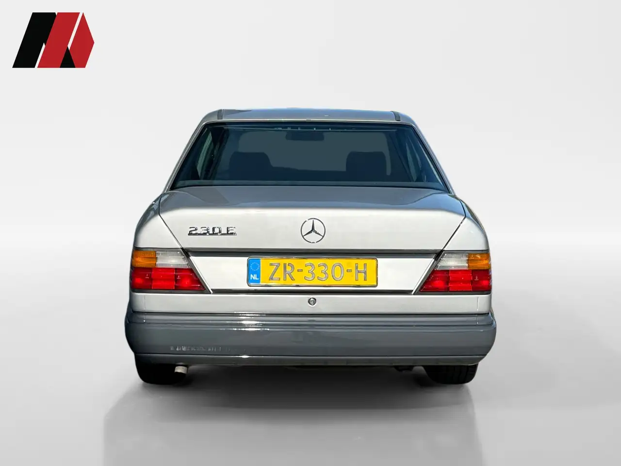 Mercedes-Benz 500 200-500 (W124) 230 E | Automaat | Oldtimer, foto 7