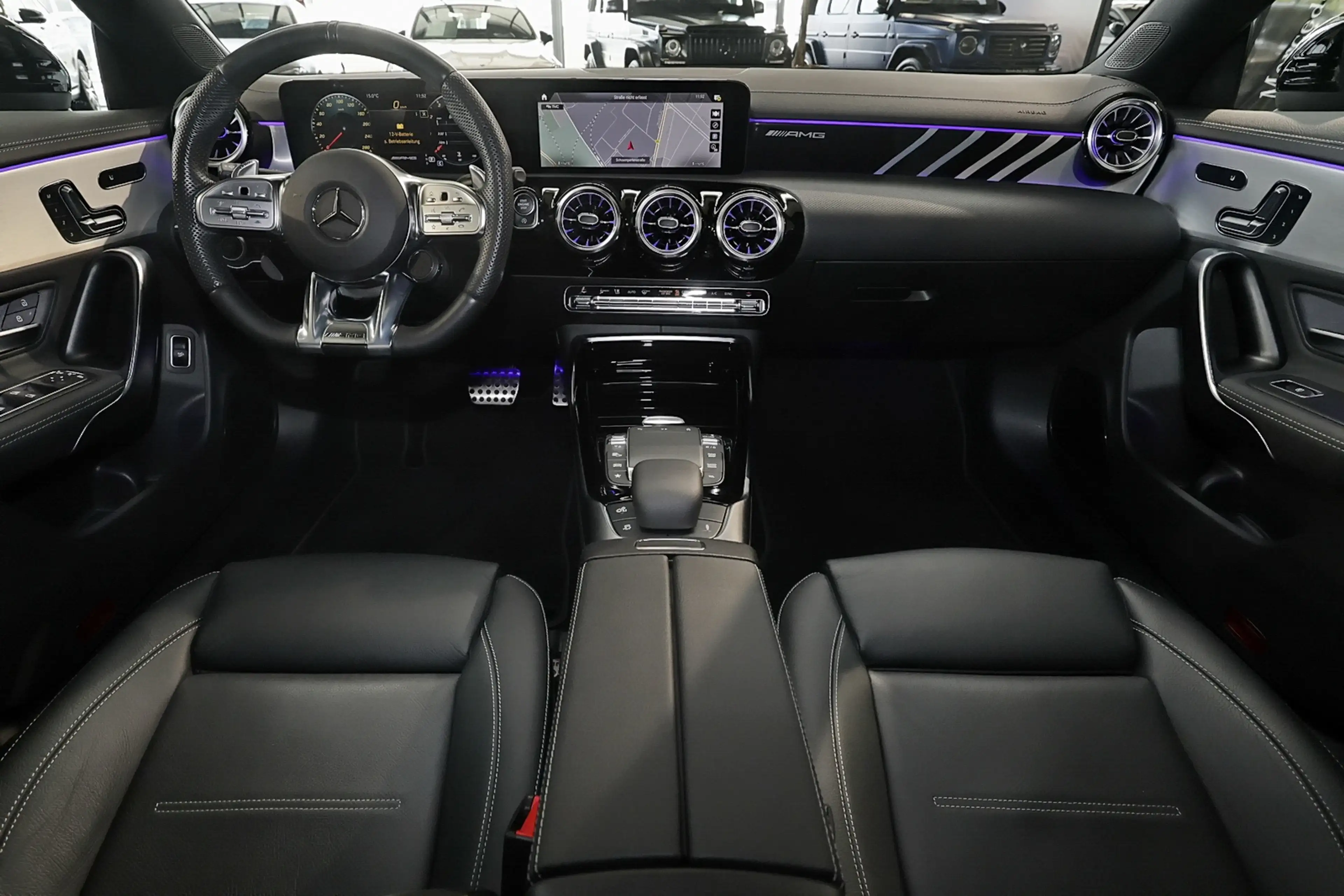 Mercedes-Benz CLA 35 AMG 4M Coupé AMG DISTRO+TOTWINKEL+LED+19" — photo 6