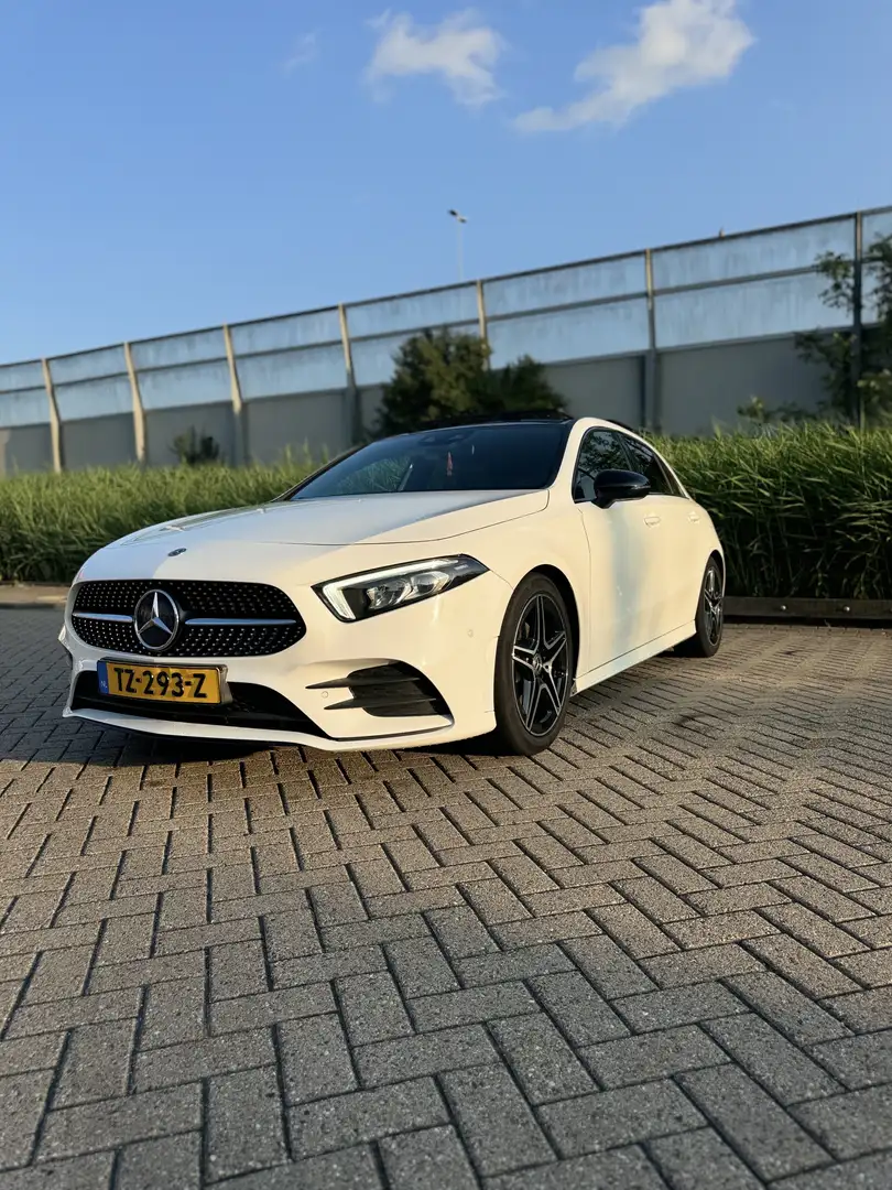 Mercedes-Benz A 200 Bns Sol. AMG Alb - 1