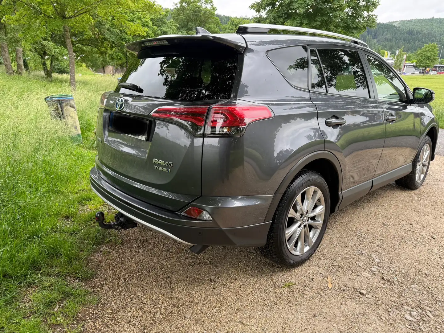 Toyota RAV 4 2.5 4x4 Hybrid Comfort Grau - 2