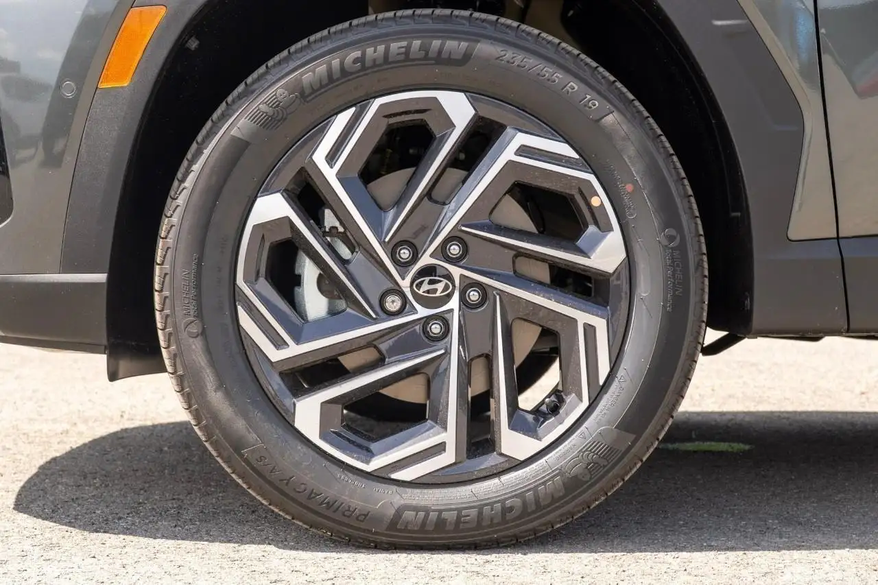 Hyundai TUCSON photo Hyundai TUCSON