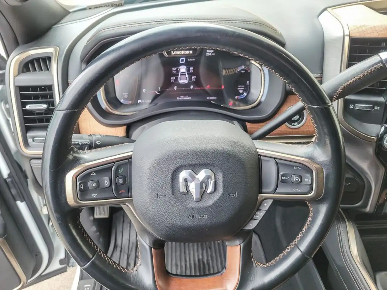 RAM 2500 снимка RAM 2500