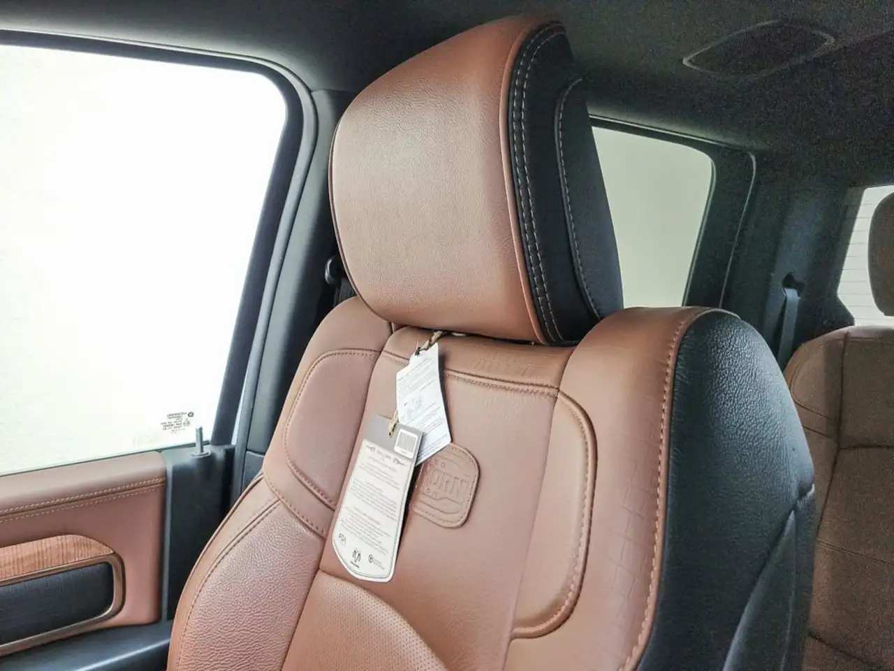 RAM 2500 снимка RAM 2500