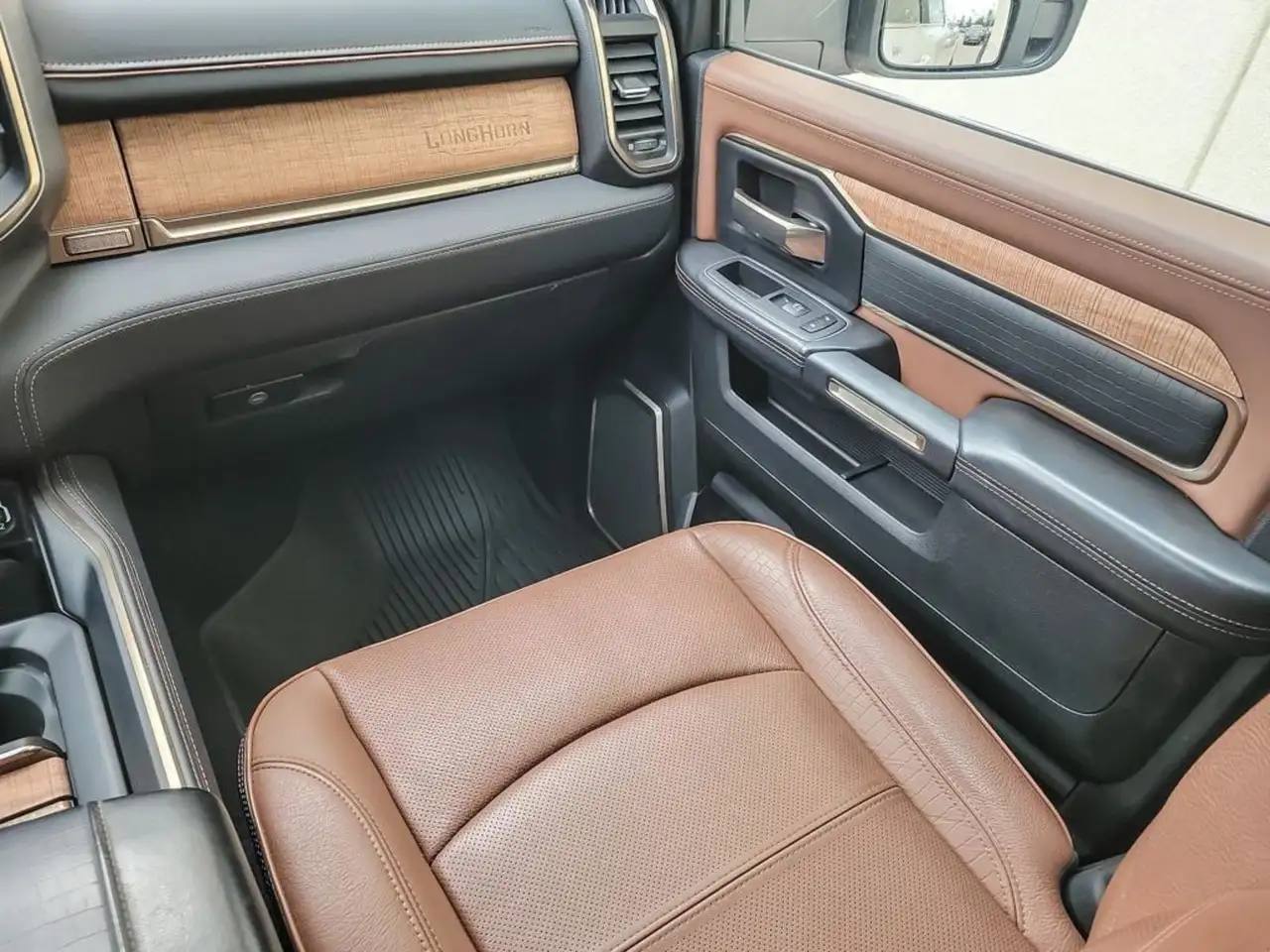 RAM 2500 снимка RAM 2500