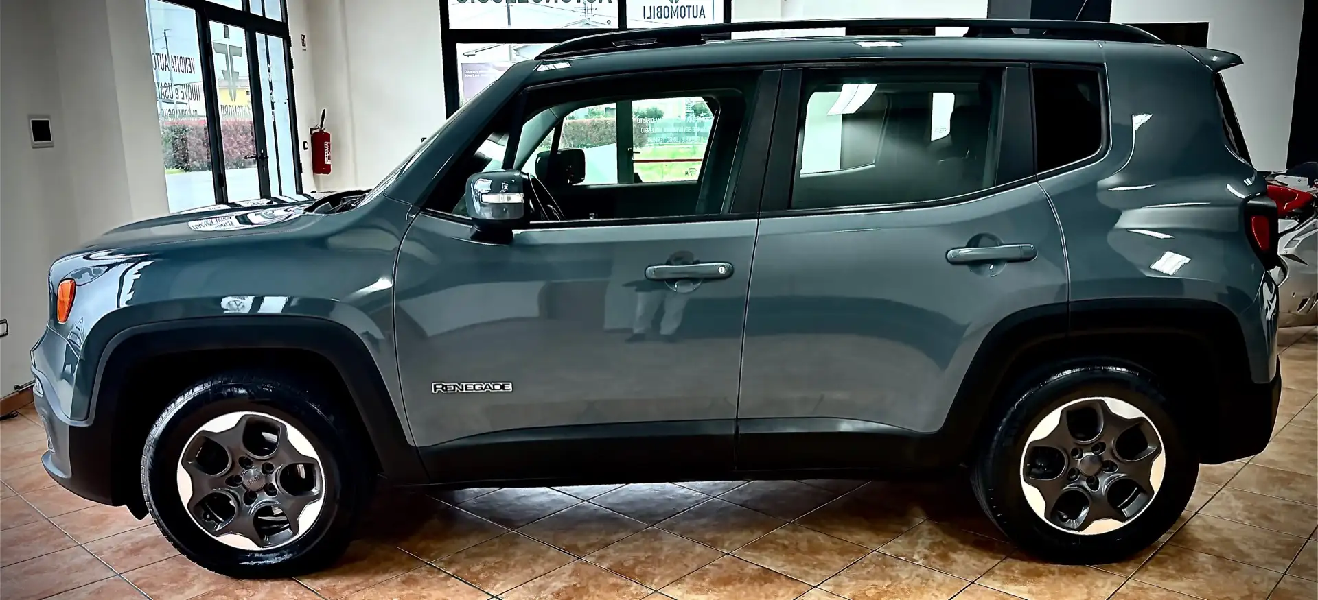Jeep Renegade 1.6 mjt Longitude fwd 120cv Grigio - 2