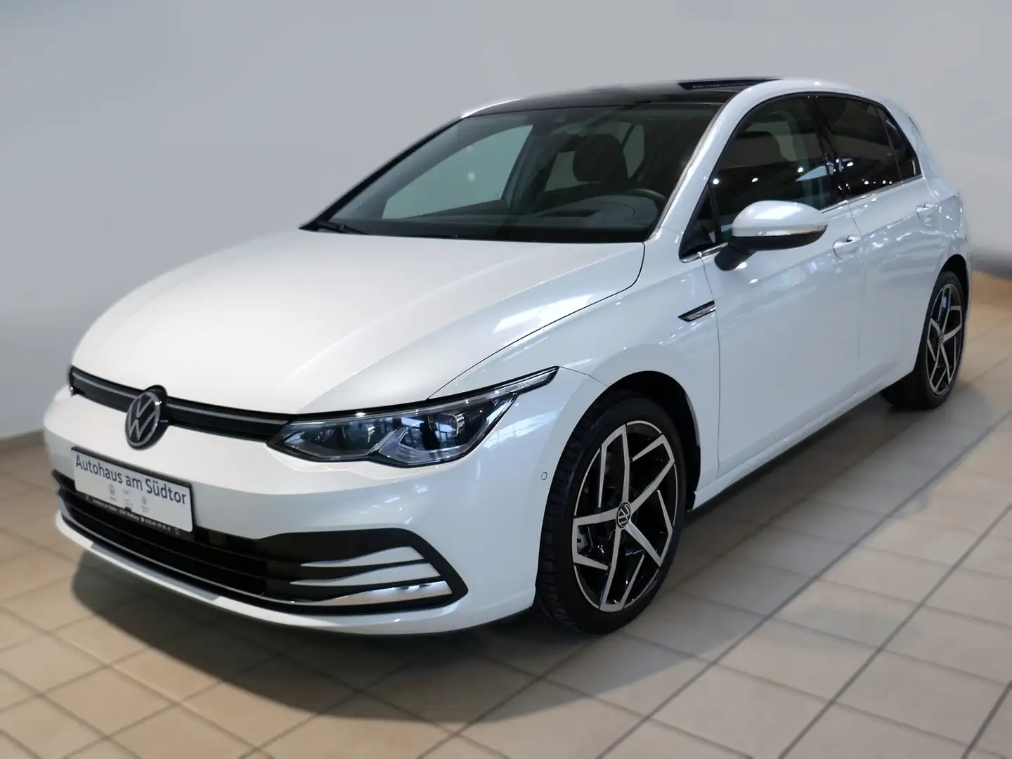 Volkswagen Golf VIII Style 1.5 eTSI | LED AHK RFK ACC - 2