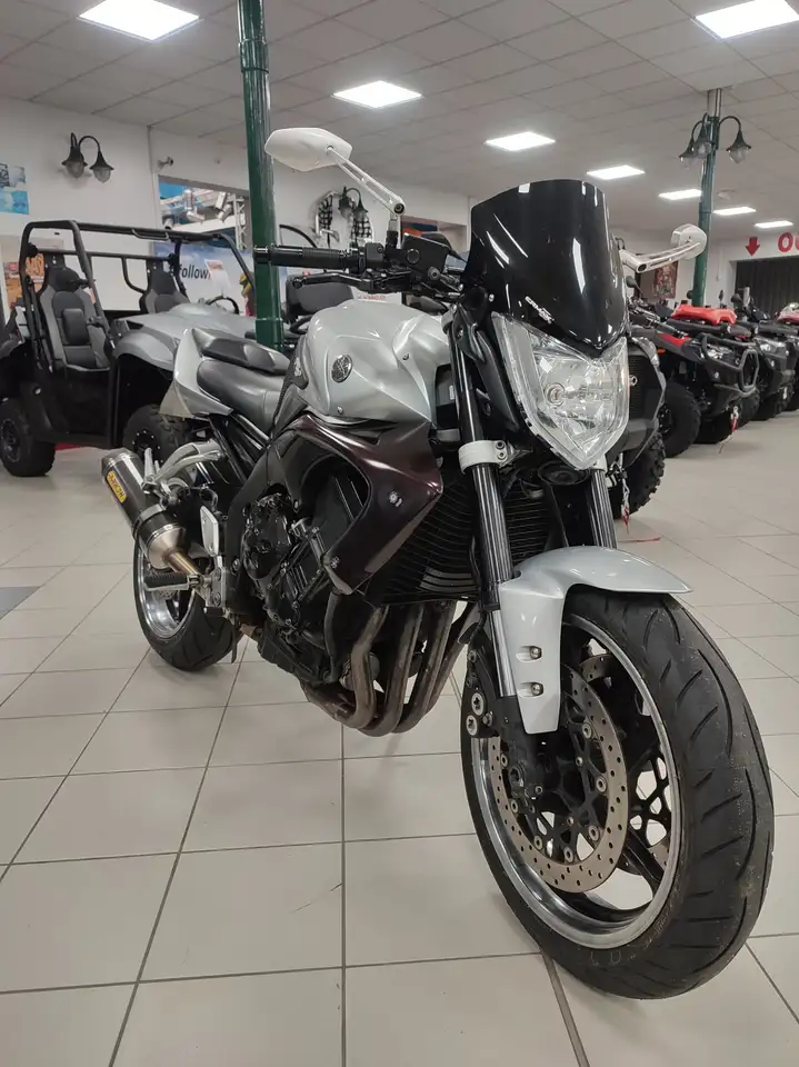 Yamaha FZ 1