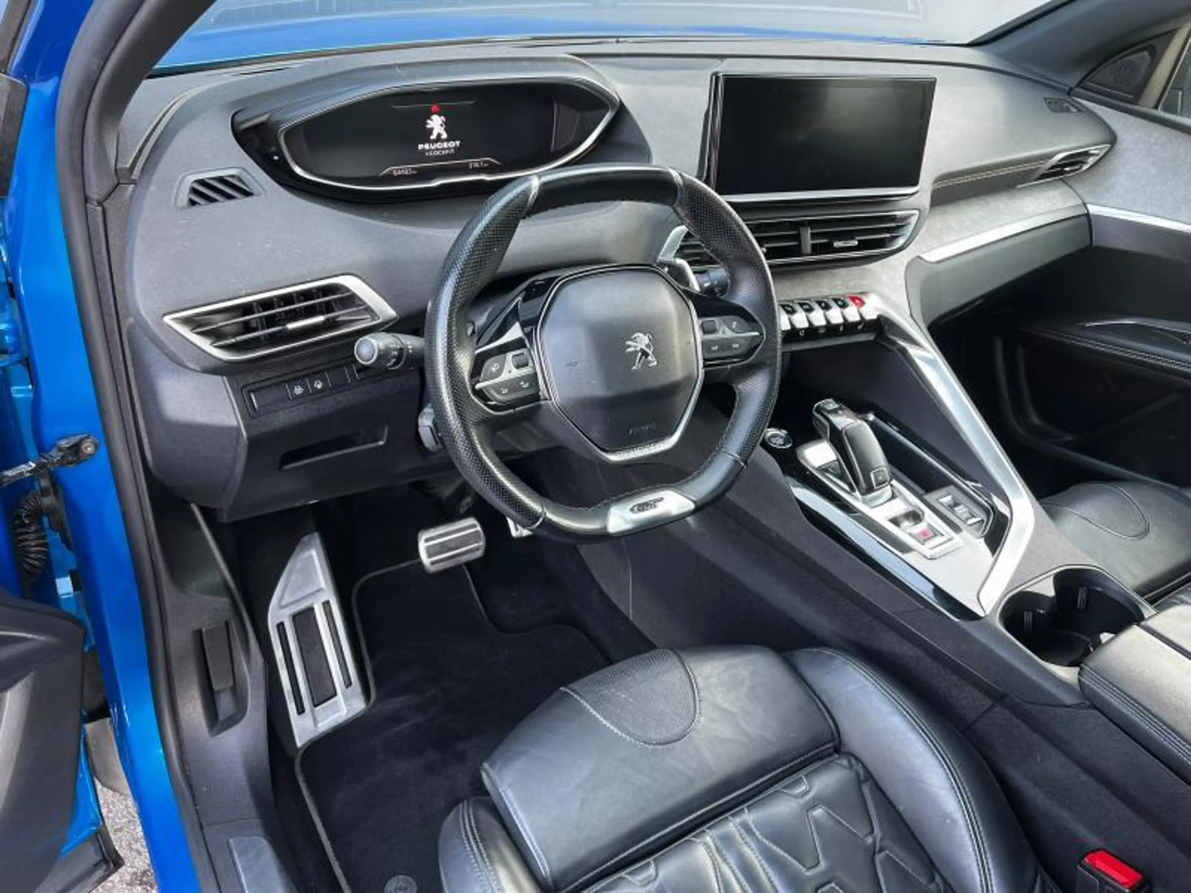 Peugeot 3008 GT / Pack Black / Cuir