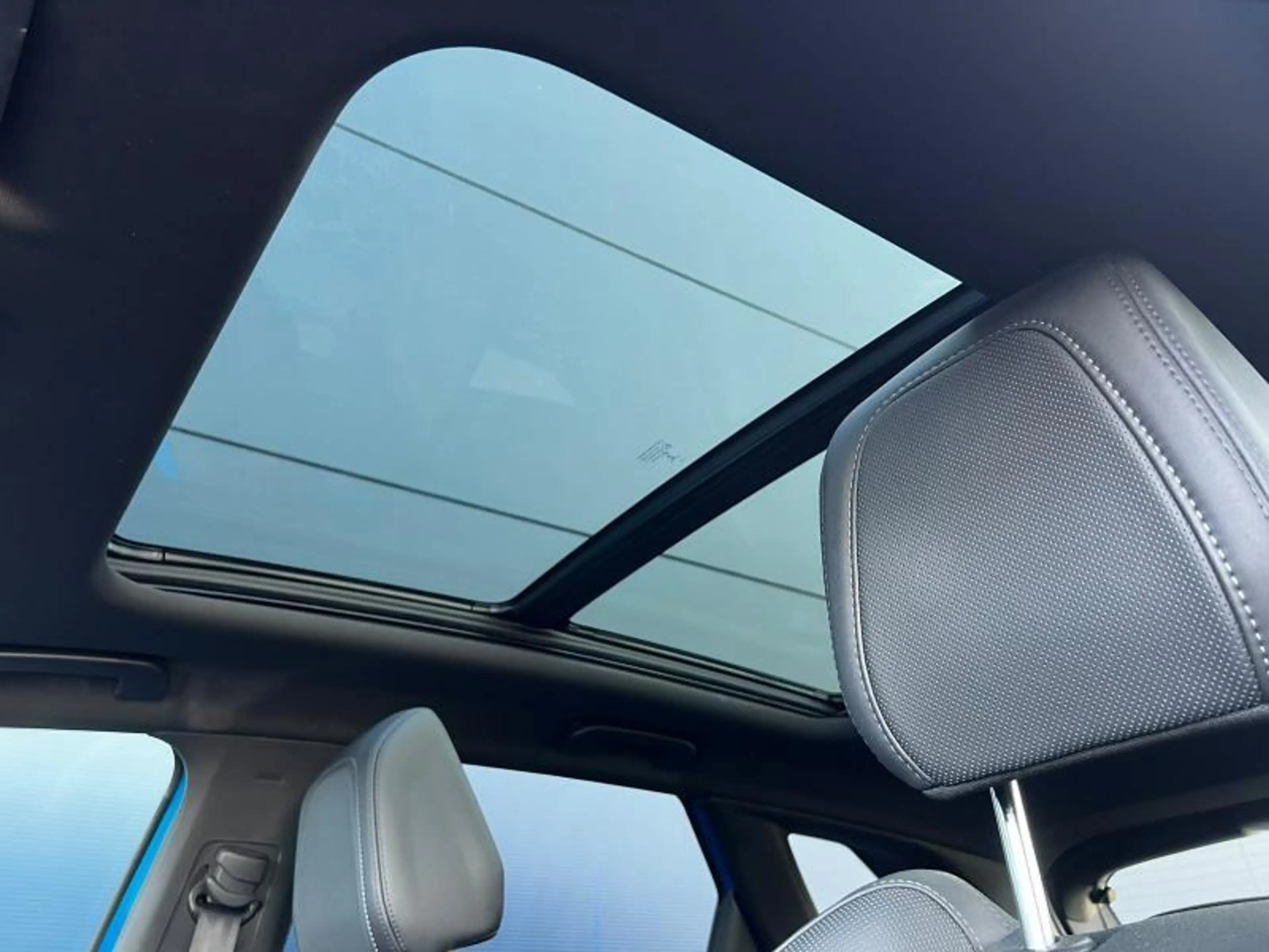 Peugeot 3008 GT / Pack Black / Cuir — photo 4