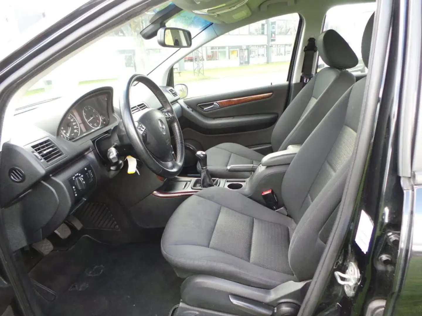 Mercedes-Benz A 150 Classic ( INRUIL MOGELIJK ) Zwart - 2