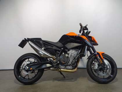 KTM 890 Duke