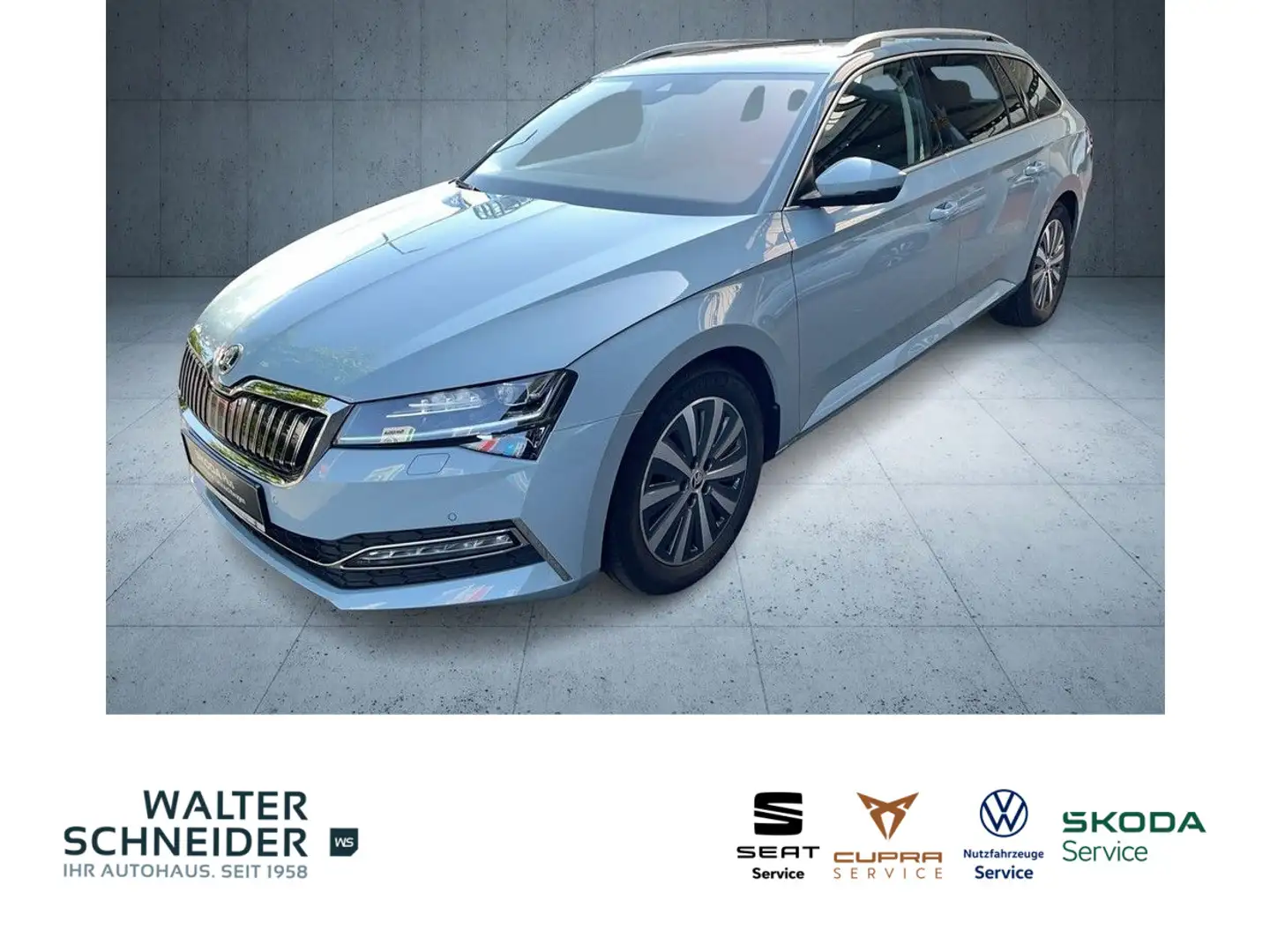 Skoda Superb Combi 1.4 TSI DSG iV Style Navi LED Pano Grau - 1