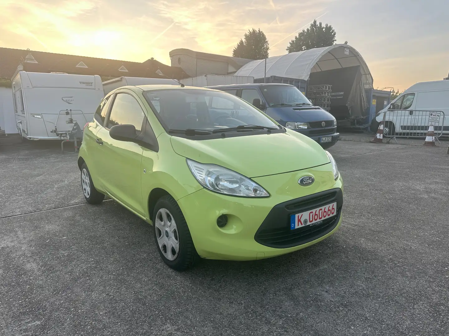 Ford Ka/Ka+ 1.2L TOP, TÜV NEU Verde - 1