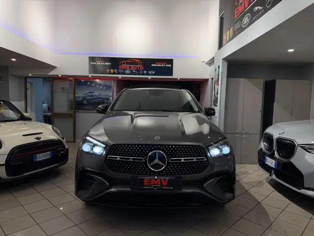 Mercedes-Benz GLE view 2