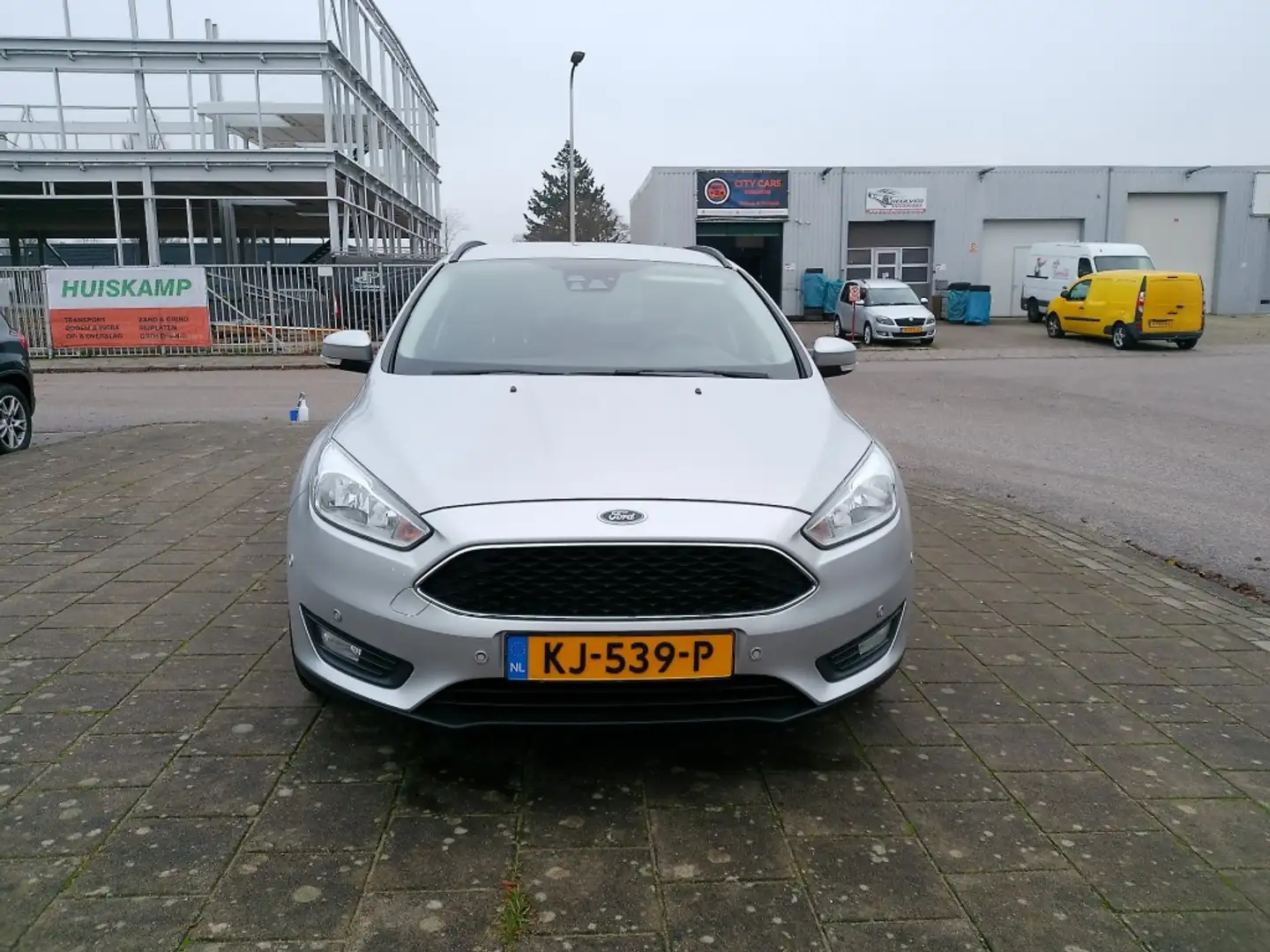 Ford Focus 1.0 TITANIUM Gris - 2