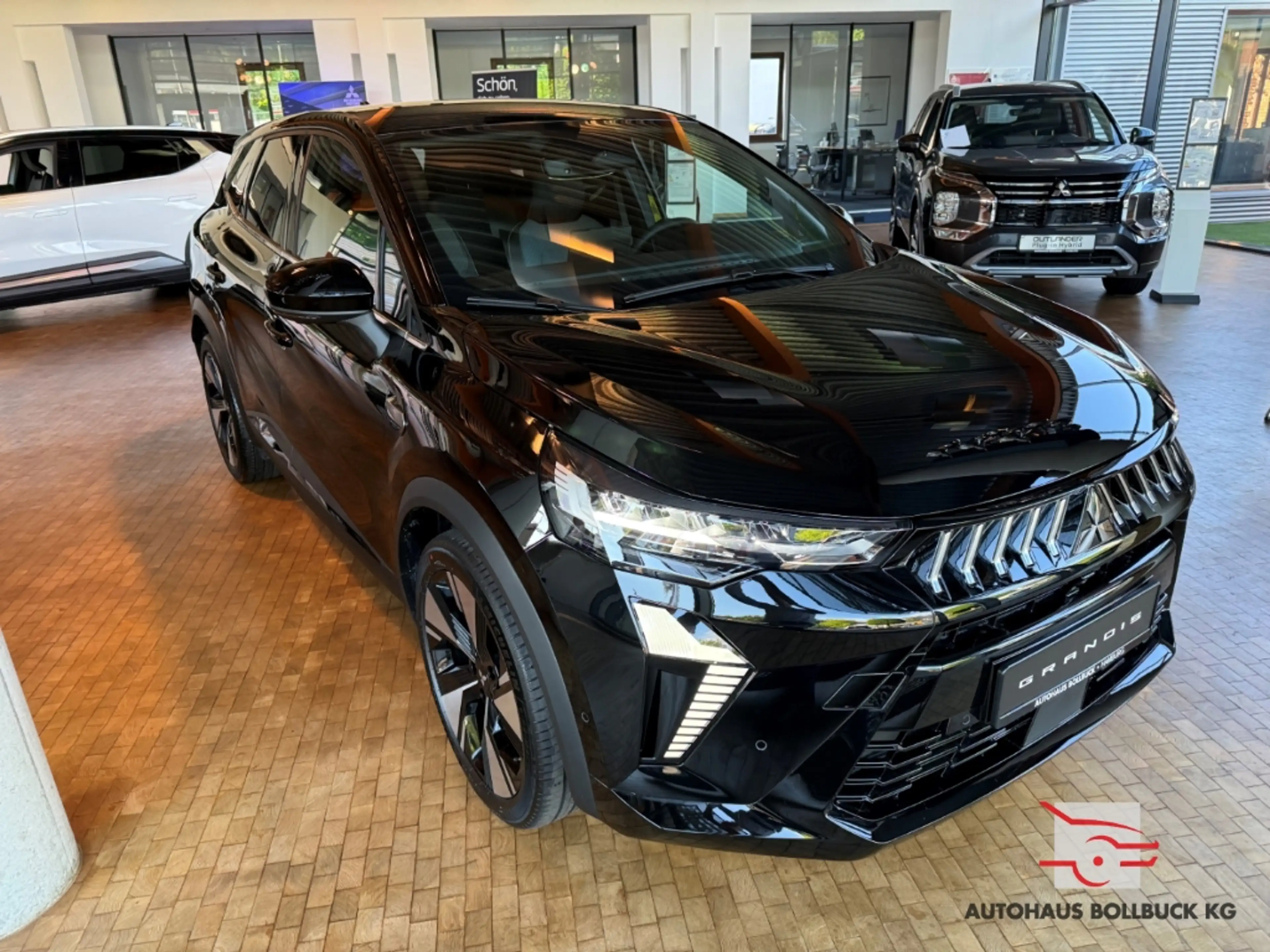 Mitsubishi Grandis MHEV 103 kW Edition 1.3 T Intro Edit 7DCT Navi Dig — photo 3