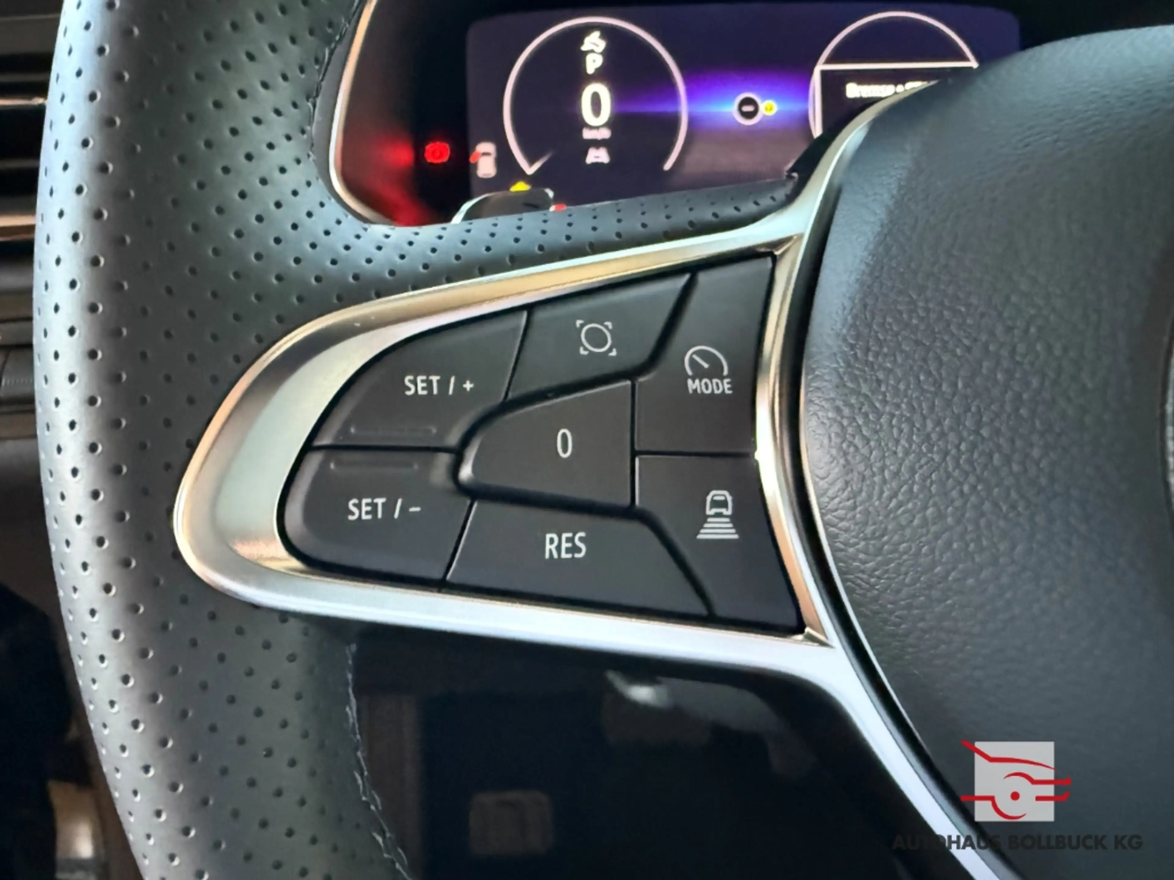 Mitsubishi Grandis MHEV 103 kW Edition 1.3 T Intro Edit 7DCT Navi Dig — photo 12