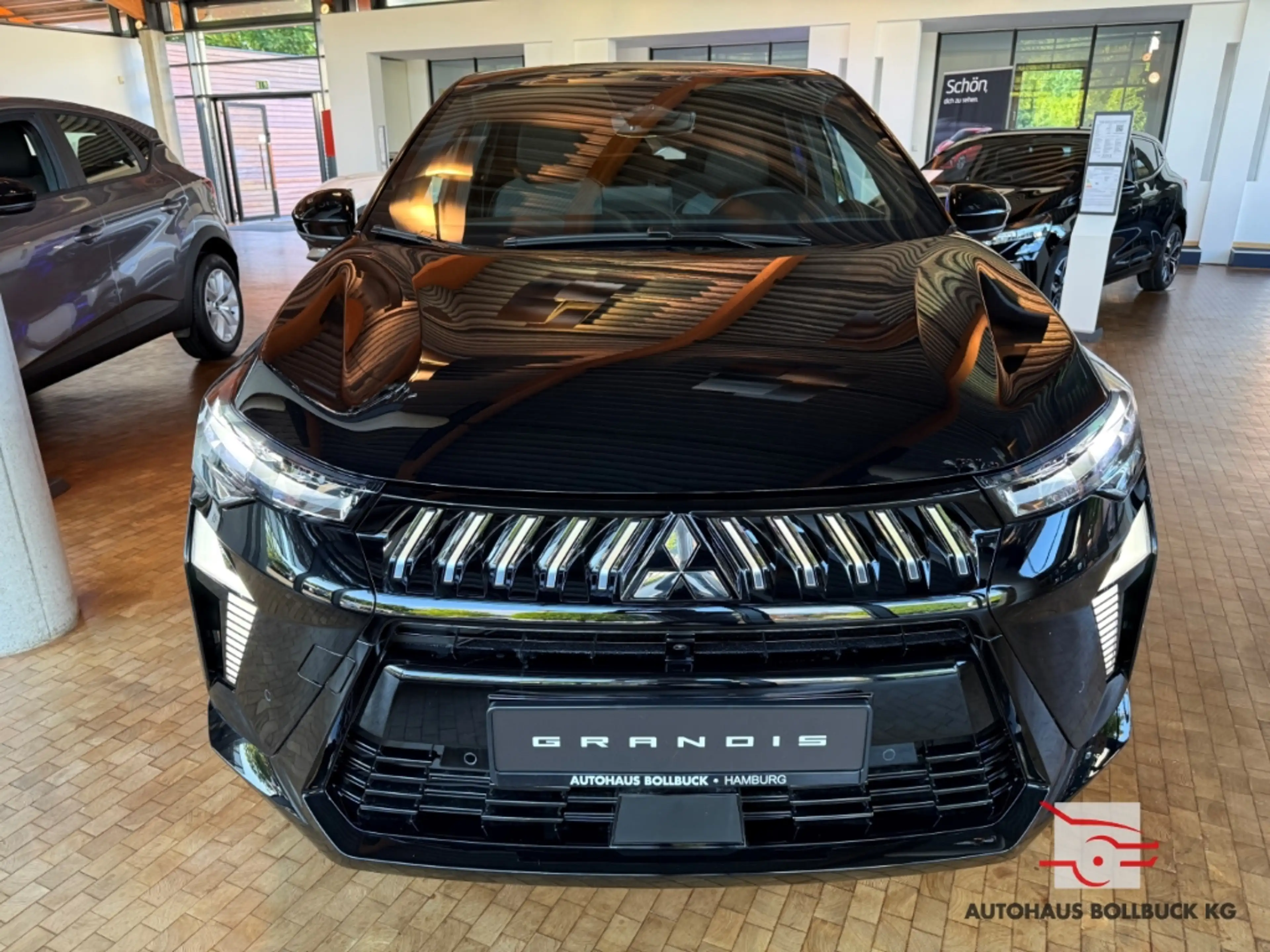 Mitsubishi Grandis MHEV 103 kW Edition 1.3 T Intro Edit 7DCT Navi Dig — photo 2