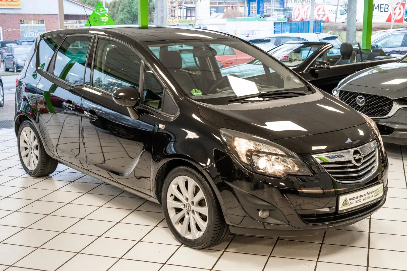 Opel Meriva B Innovation 1.4 Benzin eco Flex Schwarz - 1