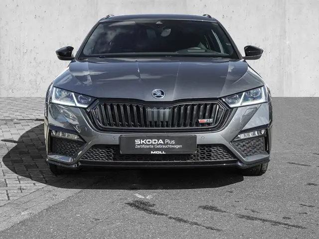 Skoda Octavia view 3