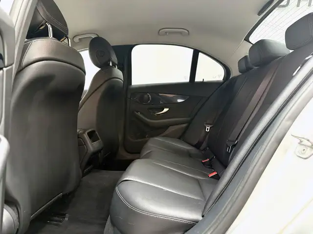 Mercedes-Benz C view 13