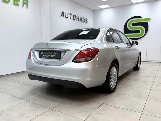 Mercedes-Benz C view 7