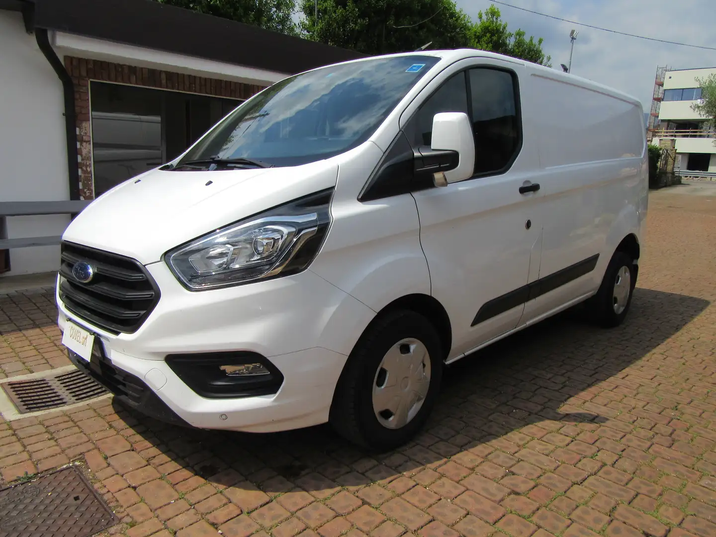 Ford Transit Custom 2.0 Tdci 130cv Furgone Trend Euro 6D-Temp Bianco - 1