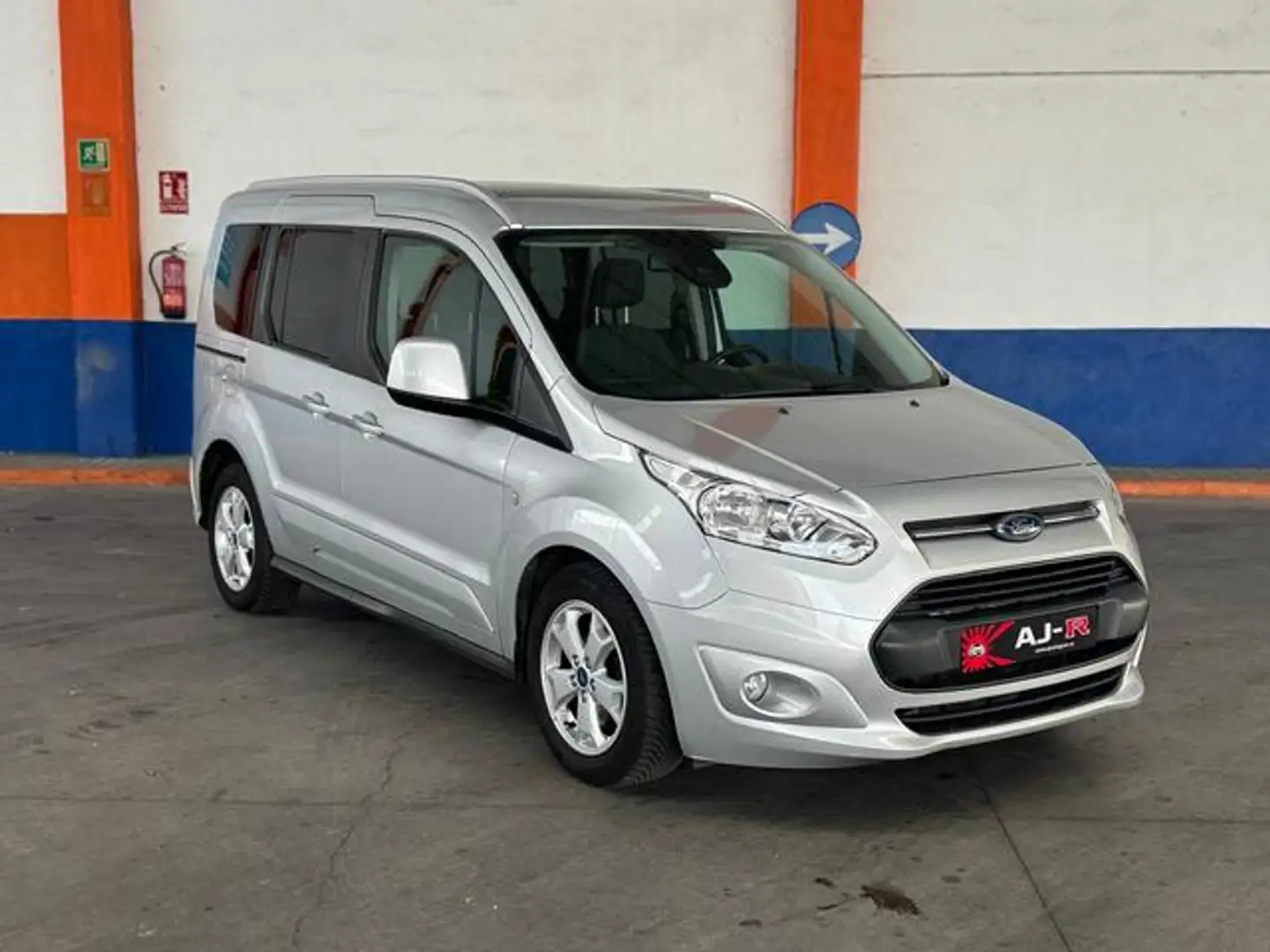 Ford Tourneo Connect 1.5TDCi Titanium 100 Grigio - 1