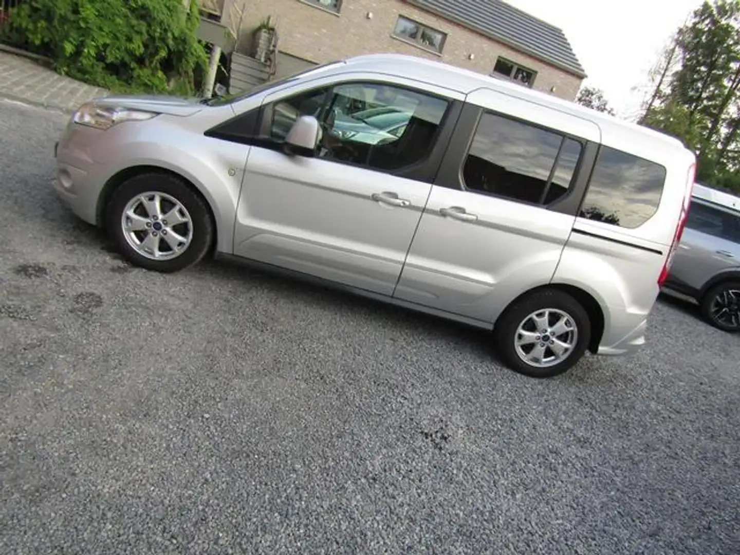 Ford Tourneo Connect 1.5TDCi Titanium 100 Gris - 2