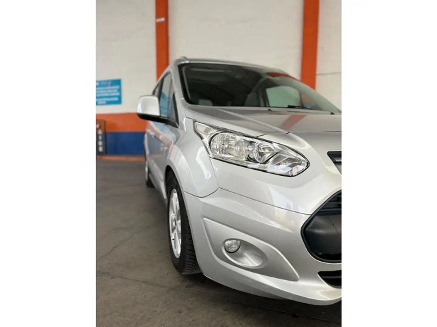 Ford Tourneo Connect 1.5TDCi Titanium 100 Grigio - 2