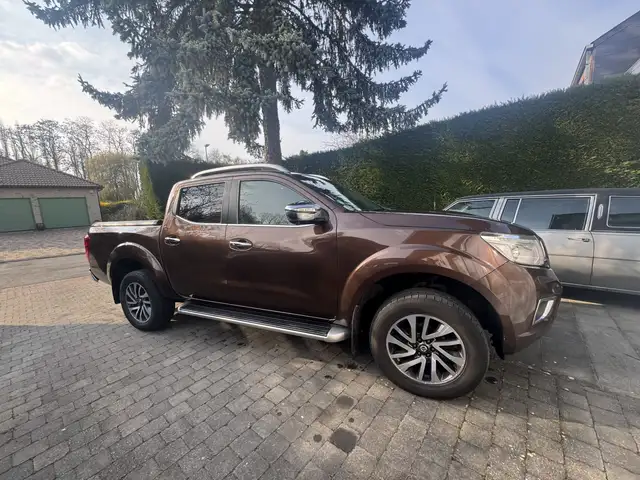 Nissan Navara 2.5 dCi 4x4 Business *Full Service Carnet Complet*